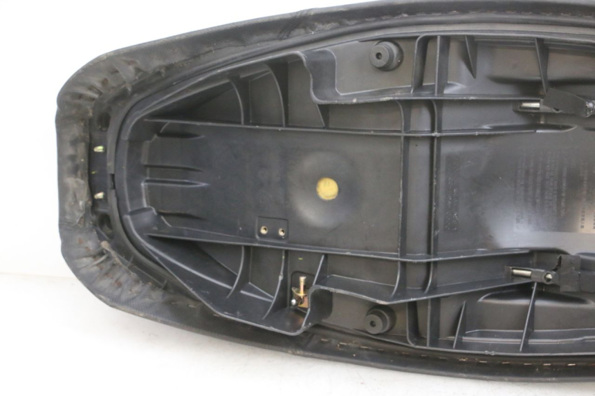 photo de SITZ SYM GTS EVO 125 (2009 - 2013) - Detaillierte Sichtprüfung