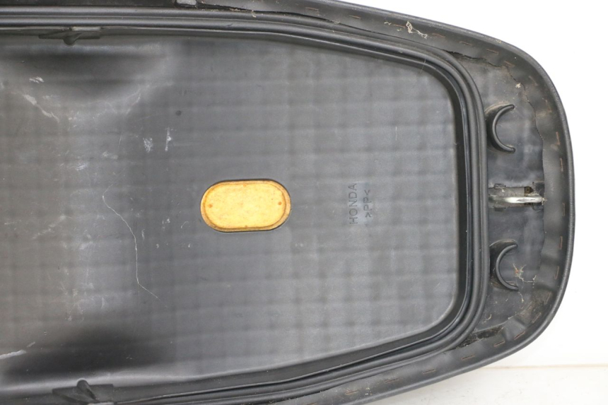 photo de SITZ HONDA NHX LEAD 110 (2008 - 2010)