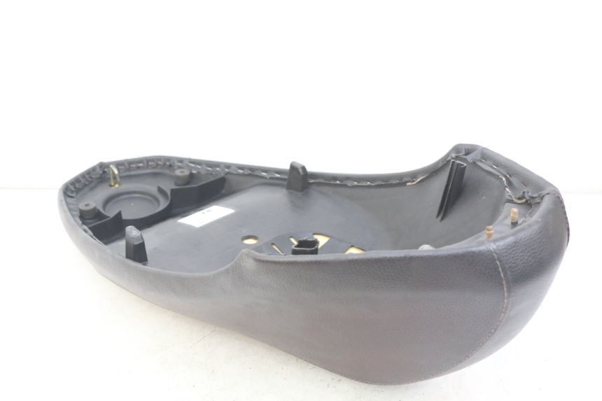 photo de SITZ PEUGEOT KISBEE 2T 50 (2018 - 2022)