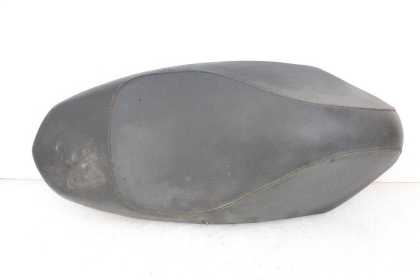 photo de SELLE PEUGEOT KISBEE 2T 50 (2010 - 2017)