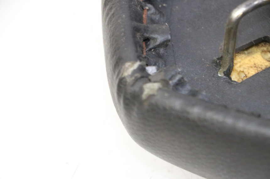 photo de SELLE PEUGEOT KISBEE 2T 50 (2010 - 2017)