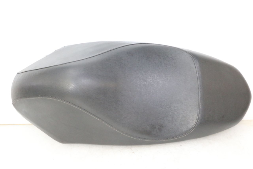 photo de SELLE PEUGEOT KISBEE 2T 50 (2010 - 2017)