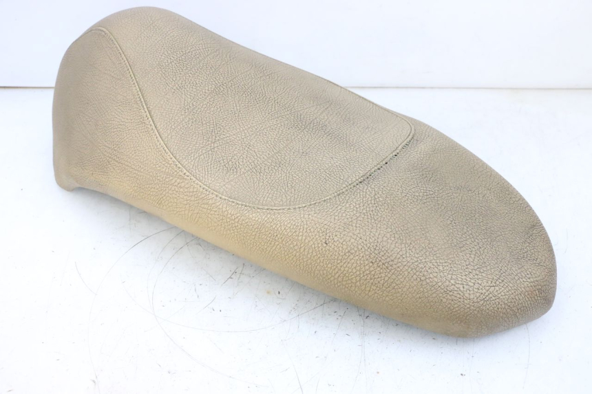 photo de SELLE PEUGEOT KISBEE 2T 50 (2010 - 2017) - Detaillierte Sichtprüfung