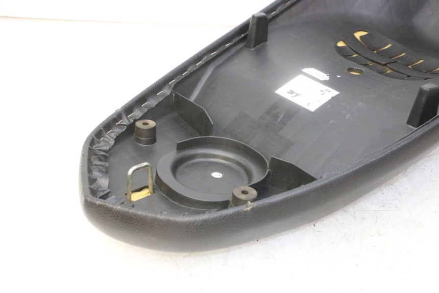 photo de SELLE PEUGEOT KISBEE 4T 50 (2018 - 2022)