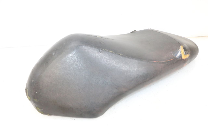 photo de SELLE PEUGEOT KISBEE 4T 50 (2010 - 2017)