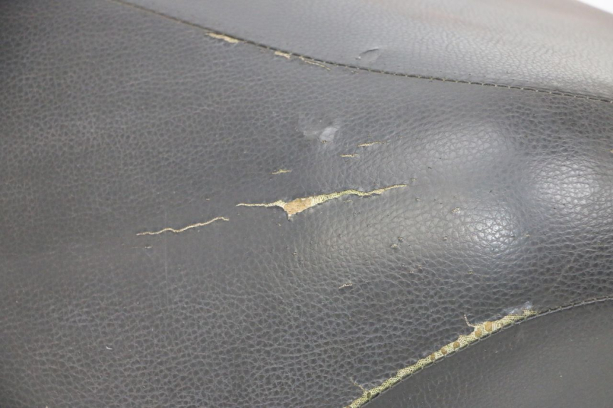 photo de SELLE PEUGEOT KISBEE 4T 50 (2010 - 2017)