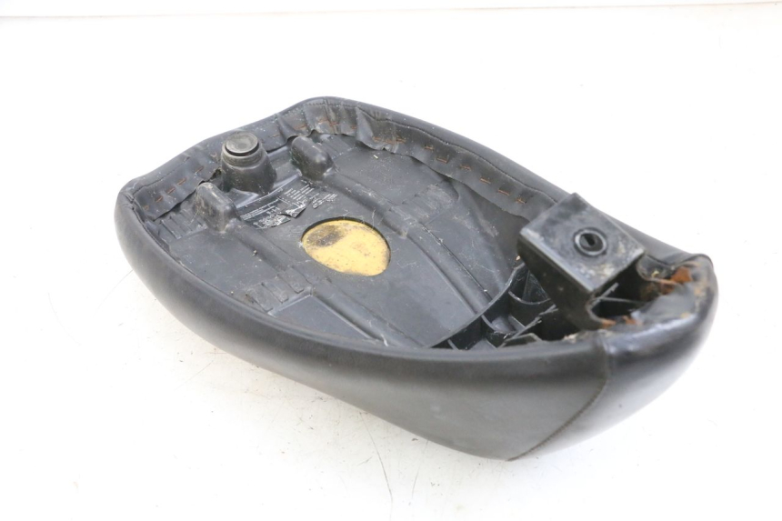 photo de SELLE PEUGEOT LUDIX 50 (2008 - 2017) - Technische Nahaufnahme