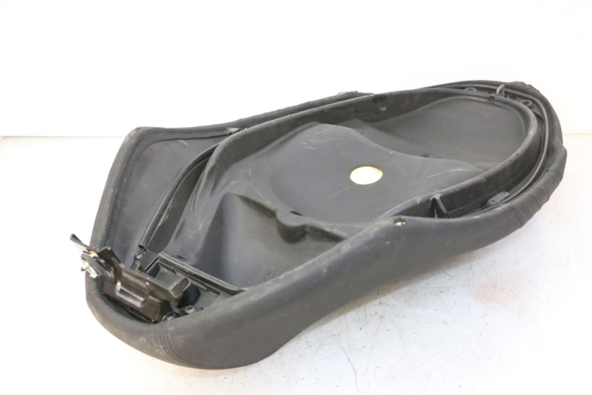 photo de SITZ PIAGGIO MP3 HPE 310 (2024 - 2025)