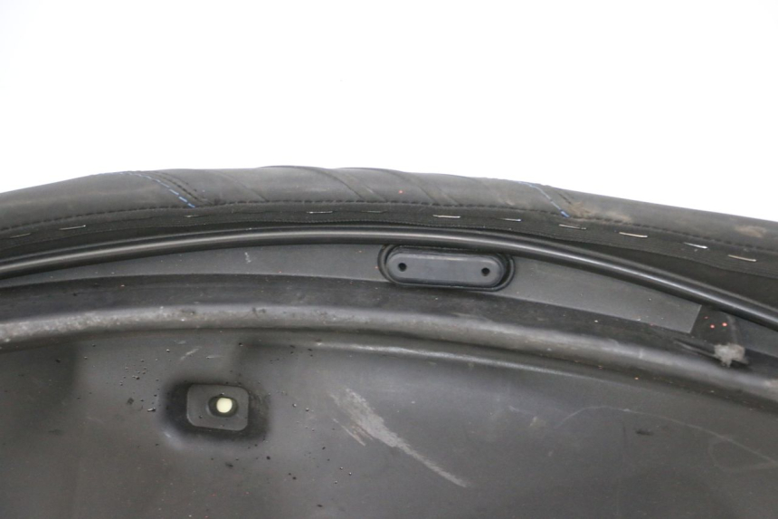 photo de SITZ PIAGGIO MP3 HPE 310 (2024 - 2025)
