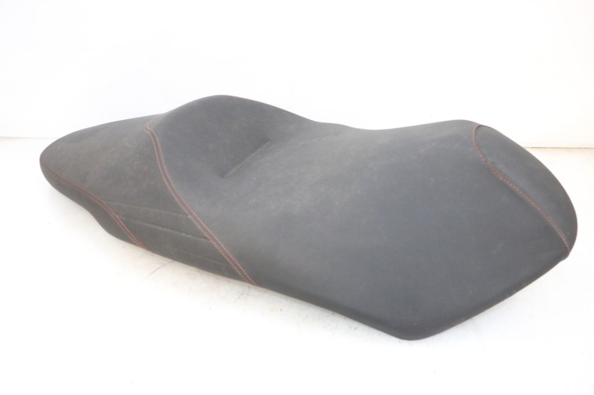 photo de SITZ PIAGGIO MP3 HPE 300 (2019 - 2026) - Detaillierte Sichtprüfung