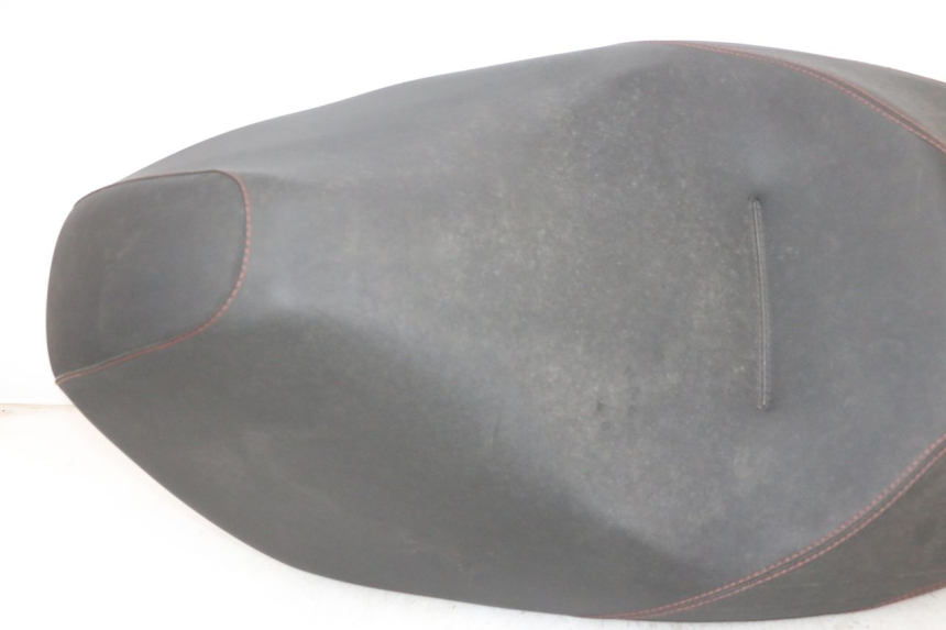 photo de SITZ PIAGGIO MP3 HPE 300 (2019 - 2026) - Profilansicht des Ersatzteils