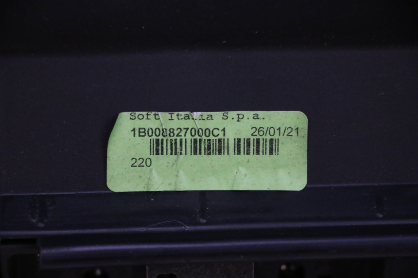 photo de SITZ PIAGGIO MP3 HPE 300 (2019 - 2026) - Details der Befestigungspunkte