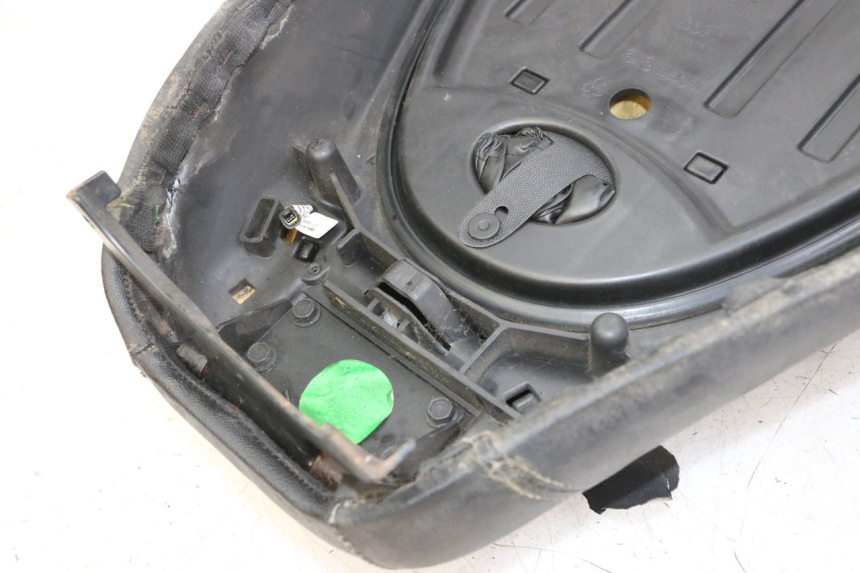 photo de SELLE PIAGGIO MP3 LT 400 (2007 - 2012)