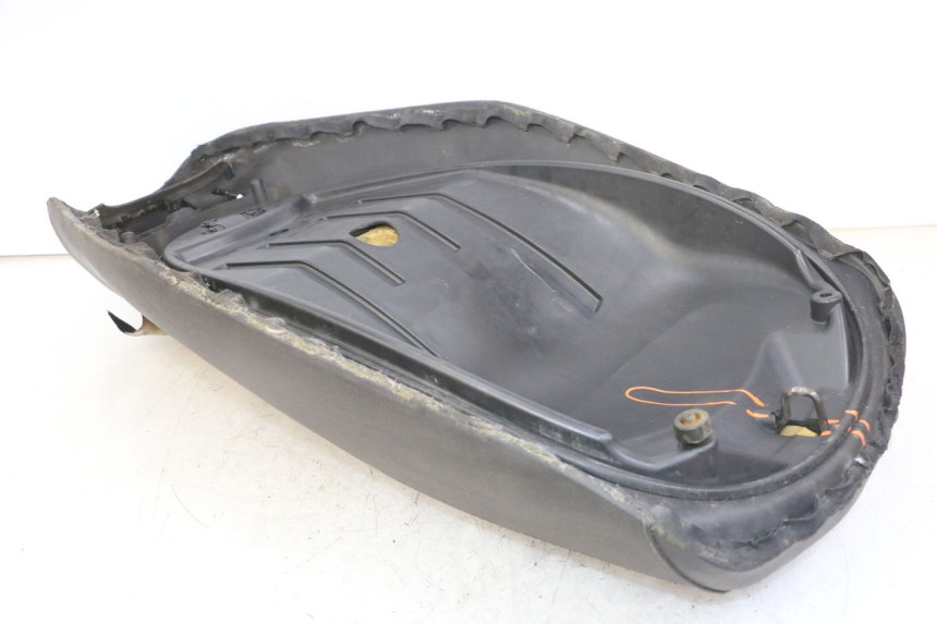 photo de SELLE PIAGGIO MP3 LT 400 (2007 - 2012)