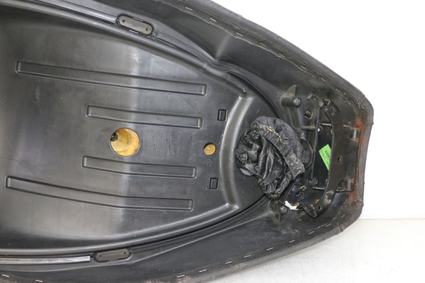 photo de SITZ PIAGGIO MP3 LT 300 (2010 - 2016) - Alternative Perspektive