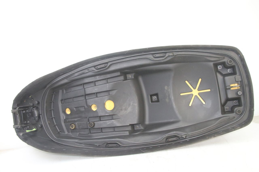 photo de SITZ PIAGGIO MP3 500 (2014 - 2016)