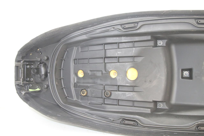 photo de SITZ PIAGGIO MP3 500 (2014 - 2016)