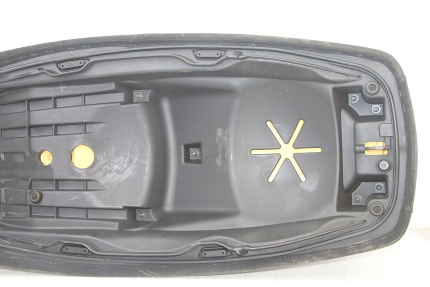 photo de SITZ PIAGGIO MP3 500 (2014 - 2016)