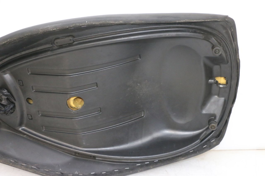 photo de SELLE PIAGGIO MP3 RL 250 (2007 - 2010) - Hochauflösende Nahaufnahme