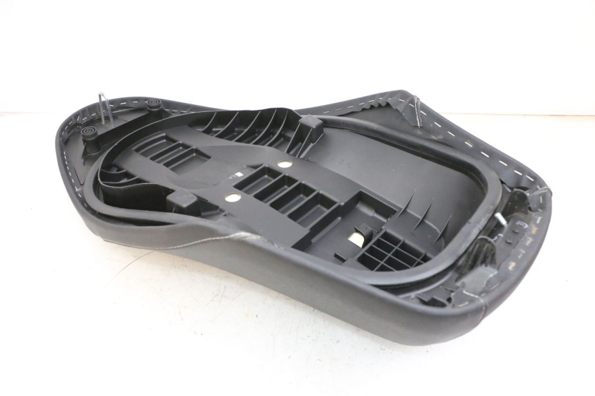 photo de SITZ YAMAHA NEO'S CORE 1 (2022 - 2026) - Alternative Perspektive