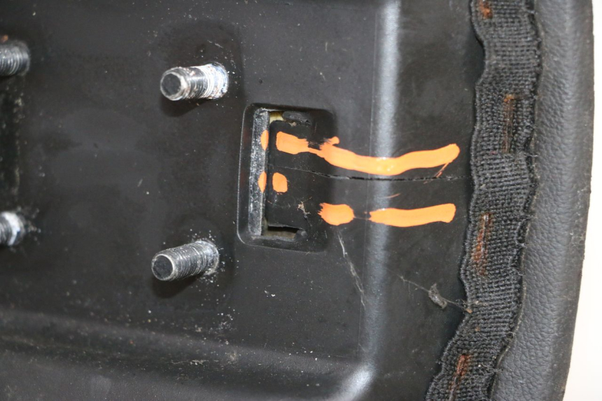 photo de SELLE PIAGGIO NEW TYPHOON 50 (2018 - 2021) - Detailansicht des Bauteils