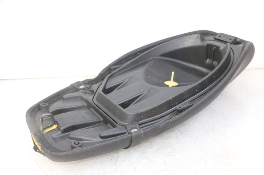 photo de SITZ PIAGGIO NRG POWER PUREJET 50 (2018 - 2021)