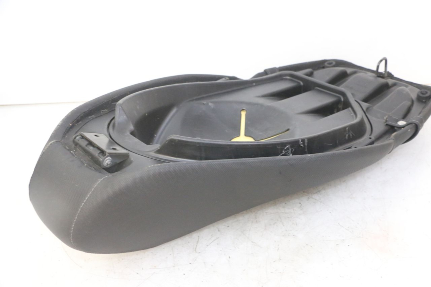 photo de SITZ PIAGGIO NRG POWER PUREJET 50 (2018 - 2021)