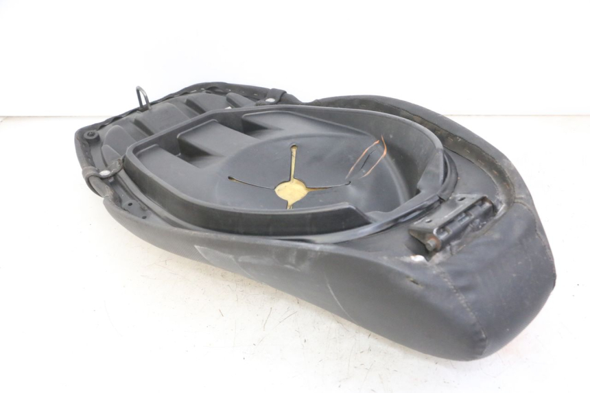 photo de SITZ PIAGGIO NRG POWER PUREJET 50 (2018 - 2021)