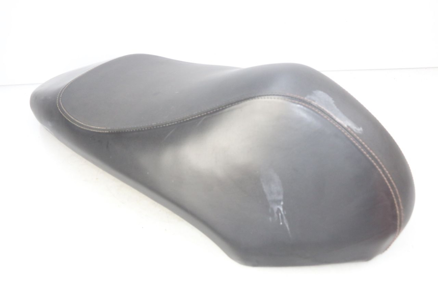 photo de SELLE PEUGEOT KISBEE 2T 50 (2010 - 2017)