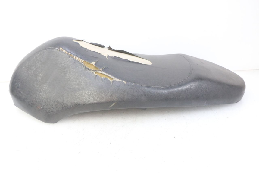 photo de SELLE PEUGEOT KISBEE 4T 50 (2010 - 2017)