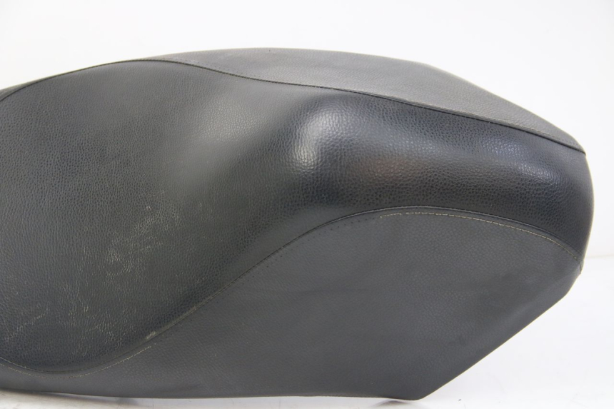 photo de SELLE PEUGEOT KISBEE 4T 50 (2018 - 2022)