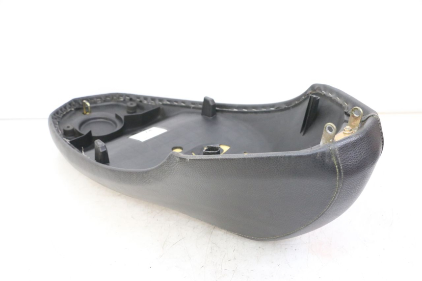 photo de SELLE PEUGEOT KISBEE 4T 50 (2018 - 2022)