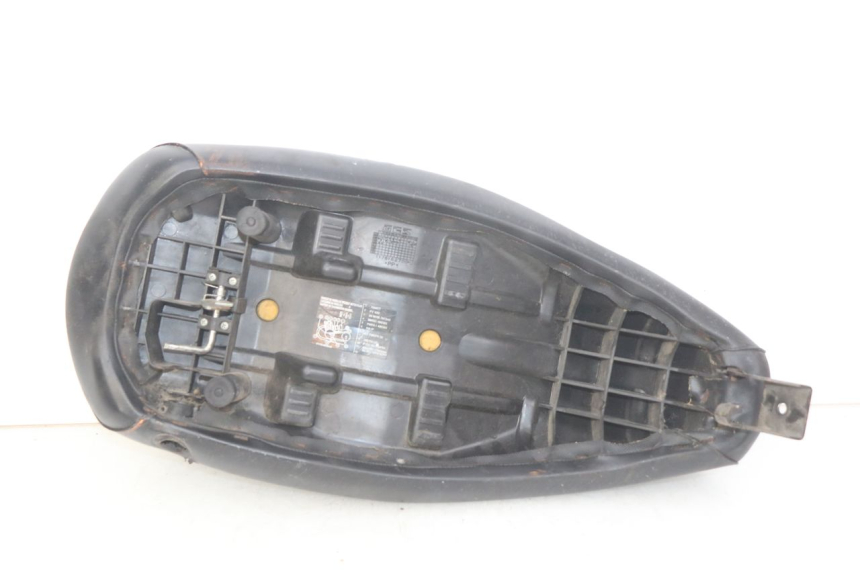 photo de SELLE PEUGEOT LUDIX 50 (2005 - 2007)