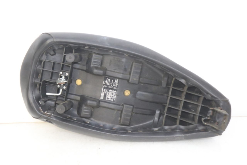 photo de SELLE PEUGEOT LUDIX 50 (2005 - 2007)