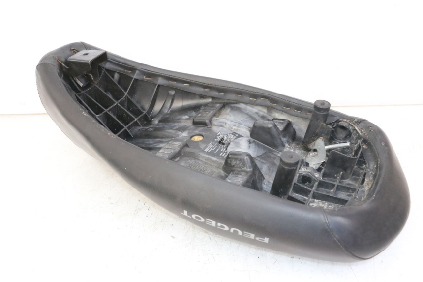 photo de SELLE PEUGEOT LUDIX 50 (2005 - 2007)