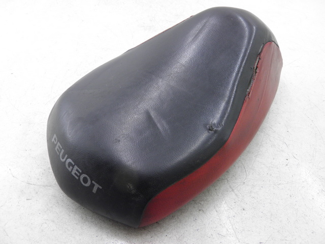 photo de SELLE PEUGEOT LUDIX 50 (2008 - 2017)