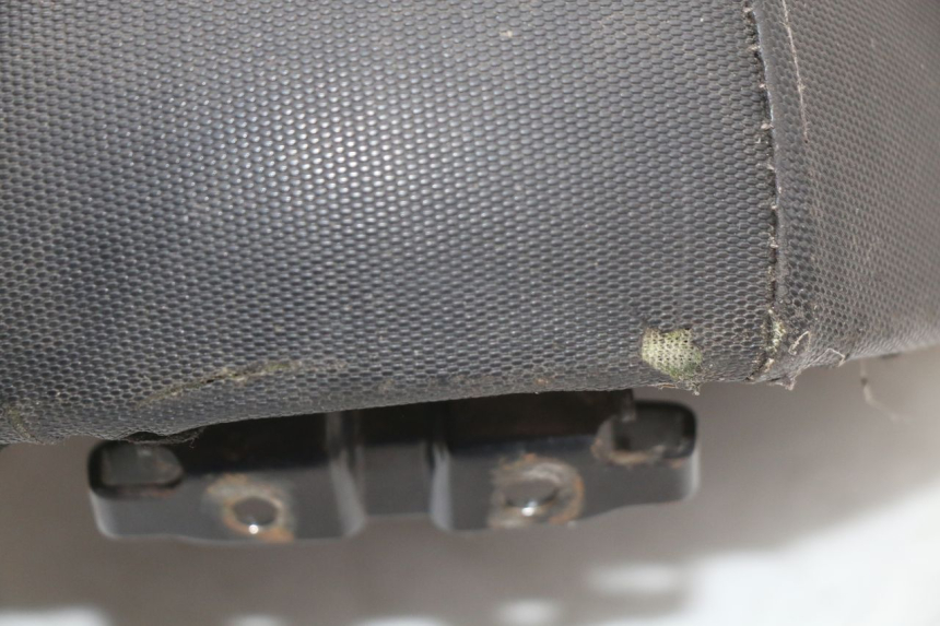 photo de SITZ PIAGGIO FLY 4T 50 (2004 - 2010)