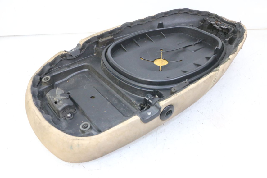 photo de SITZ PIAGGIO VESPA LX 150 (2005 - 2013)