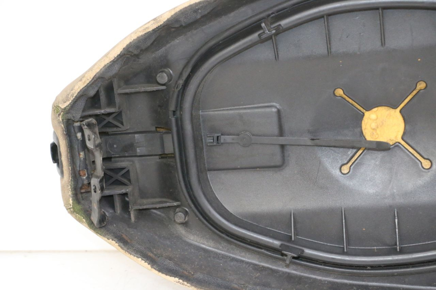 photo de SITZ PIAGGIO VESPA LX 150 (2005 - 2013)
