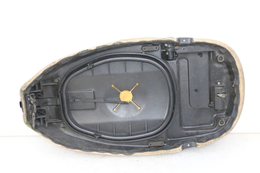 photo de SITZ PIAGGIO VESPA LX 150 (2005 - 2013)