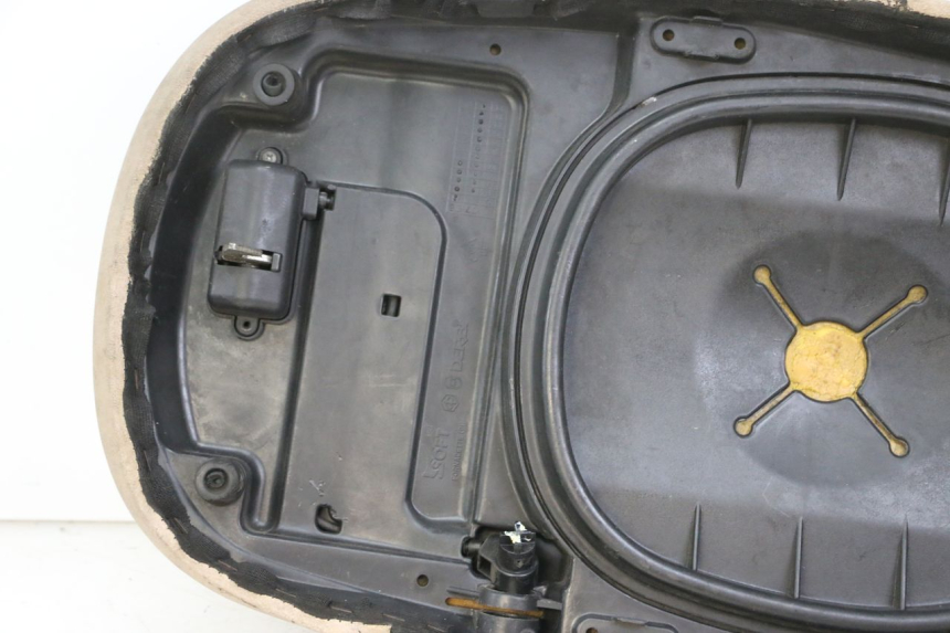 photo de SITZBANK PIAGGIO VESPA LX 2T 50 (2005 - 2013)