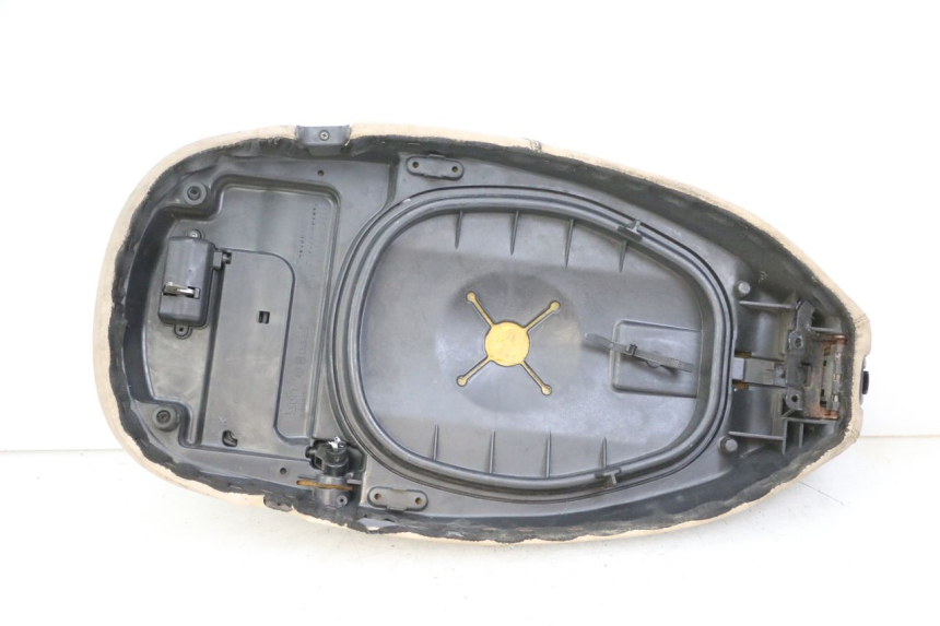 photo de SITZBANK PIAGGIO VESPA LX 2T 50 (2005 - 2013)