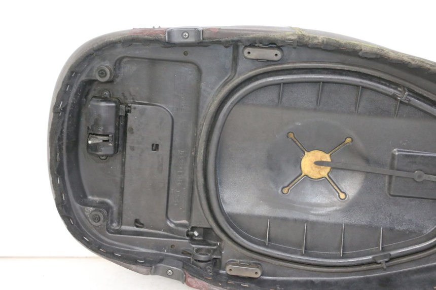 photo de SITZ PIAGGIO VESPA LX IE 125 (2010 - 2012)