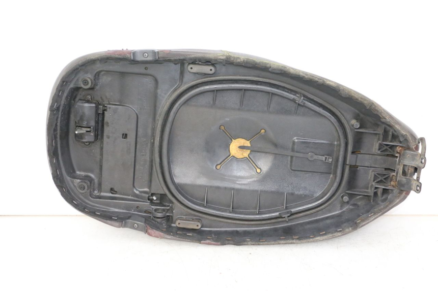 photo de SITZ PIAGGIO VESPA LX IE 125 (2010 - 2012)
