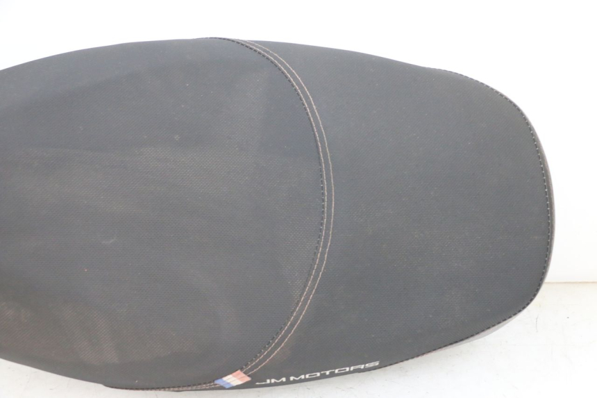 photo de SITZ JM MOTORS SANTANA EVO 50 (2024 - 2026) - Charakteristische Merkmale