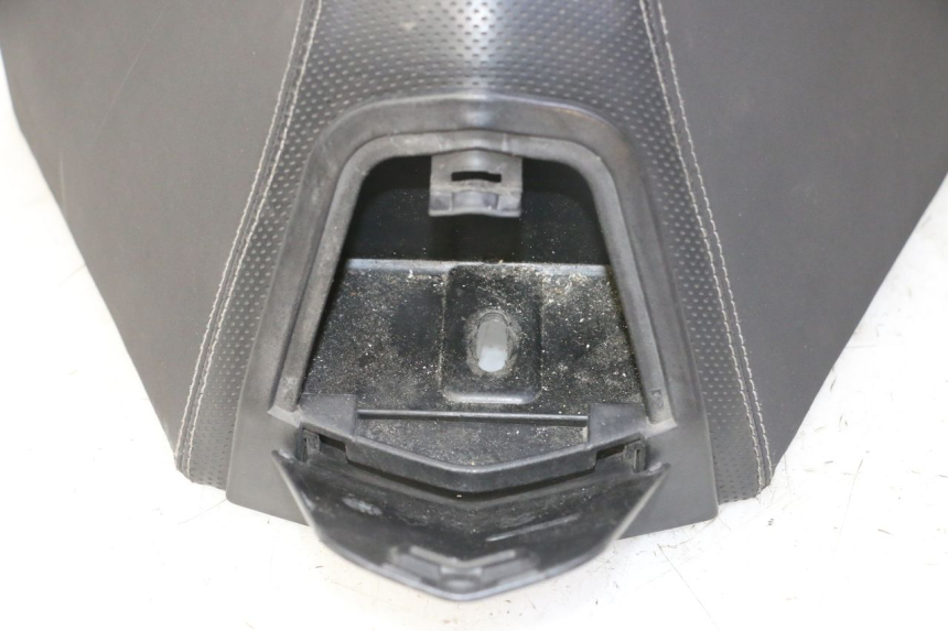 photo de SITZ PEUGEOT SATELIS 125 (2013 - 2018)