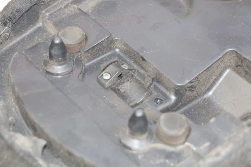 photo de SELLE APRILIA SCARABEO 100 (2003 - 2012)