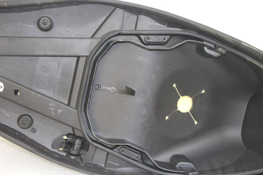 photo de SELLE APRILIA SXR 50 (2021 - 2023)