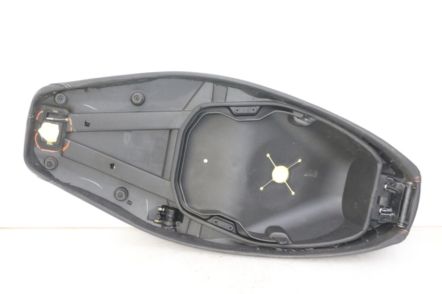 photo de SELLE APRILIA SXR 50 (2021 - 2023)