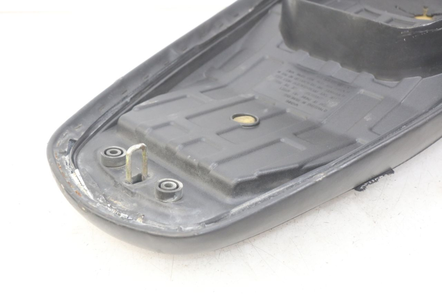 photo de SITZBANK PEUGEOT TWEET 4T 50 (2010 - 2014)